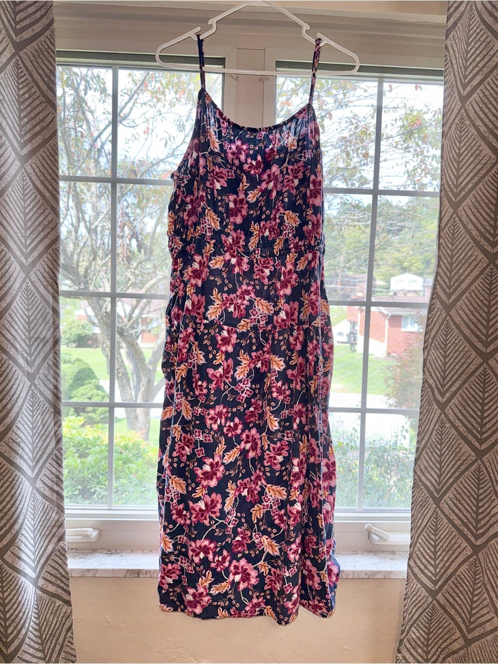 Old Navy Floral Spaghetti-Strap Midi Dress in Navy and Pink